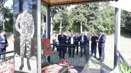 Rayon İcra Hakimiyyətinin başçısı Orxan Mürsəlov şəhid ailələrinin üzvləri ilə birlikdə torpaqlarımızın azadlığı uğrunda canından keçən qəhrəman vətən övladları şəhid Ömərli Kənan Elxan oğlunun, Mayılov Rüfət Bəhram oğlunun, Əliyev Azər Elnur oğlunun, Kərimli Azad Elşad oğlunun, Məmmədov Sənan Tehran oğlunun, Hüseynov Xəyyam Hüseyn oğlunun, Qasımov Qismət Yolçu oğlunun, Qafarov Kənan Siyaqif oğlunun və Qasımov Teymur Mikayıl oğlunun məzarlarını ziyarət edib