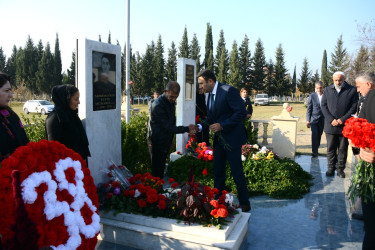 İcra başçısı Orxan Mürsəlov şəhidlərin məzarlarını ziyarət edib