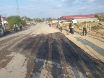 Ötən gün sel sularının Bakı-Şamaxı-Yevlax avtomobil yolunun rayonun Qaraməryəm kəndinin ərazisindən keçən hissəsində ziyan vurduğu piyada və avtomobil körpüsündə hərəkət tam bərpa edilib