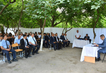 Rayonun Yeniarx kəndində vətəndaşlarla növbəti səyyar qəbul keçirilib