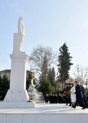 Göyçayda “31 Dekabr - Dünya Azərbaycanlılarının Həmrəyliyi Günü”nə və Yeni ilə həsr olunmuş bayram tədbiri keçirilib