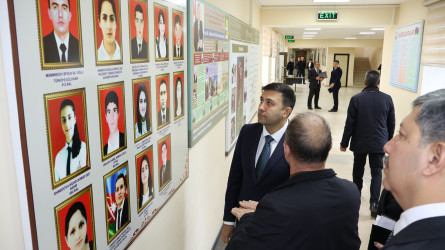 Rayon İcra Hakimiyyətinin başçısı Orxan Mürsəlov Ləkçılpaq kənd məktəbində müəllim və şagirdlərlə görüşüb