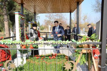 İcra başçısı Orxan Mürsəlov şəhidlərin məzarlarını ziyarət edib