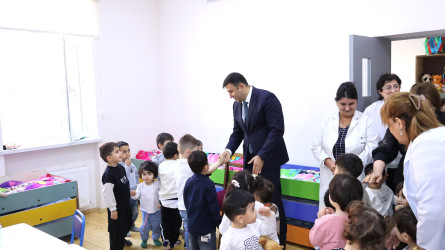 Göyçay Rayon İcra Hakimiyyətinin başçısı Orxan Mürsəlov şəhər 2 nömrəli və 11 nömrəli uşaq bağçalarında olub