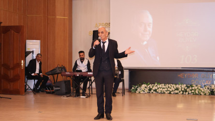 Göyçayda Müstəqil Azərbaycan dövlətinin qurucusu, görkəmli siyasi və dövlət xadimi, xalqımızın Ümummilli Lideri Heydər Əliyevin anadan olmasının 103-cü ildönümü qeyd olunub
