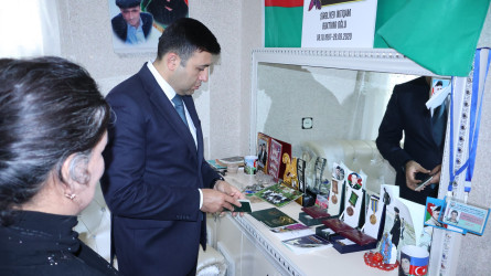 Göyçay Rayon İcra Hakimiyyətinin başçısı Orxan Mürsəlov Vətən müharibəsinin şəhidi İntiqam Şirəliyevin anası Almas Şirəliyevanı ziyarət edib