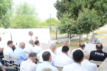 Rayon İcra Hakimiyyəti başçısı Yekəxana kəndində növbəti səyyar qəbul keçirib