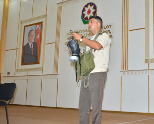 Göyçayda ümumtəhsil məktəblərinin 2, 5 və 6-cı sinif rəhbərləri ilə mülki müdafiə sahəsində tədbir keçirilib