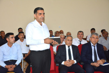İcra başçısı Çərəkə kəndində vətəndaşlarla növbəti səyyar qəbul keçirib