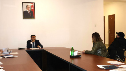 Rayon İcra Hakimiyyətinin başçısı Orxan Mürsəlov rayonun idarə, müəssisə və təşkilat rəhbərlərinin iştirakı ilə növbəti vətəndaş qəbulu keçirib