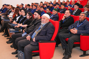 Dini Qurumlarla İş üzrə Dövlət Komitəsinin təşkilatçılığı ilə “Milli-mənəvi kimlik və müasir çağırışlar” mövzusunda Göyçay rayon Heydər Əliyev Mərkəzində regional konfrans təşkil olunub