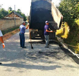 Rayonun Cəyirli kənd inzibati ərazi dairəsi üzrə nümayəndəliyin avtomobil yollarında cari təmir işləri aparılıb