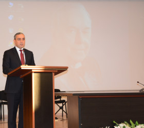 Göyçayda “Heydər Əliyevin zəngin dövlətçilik irsinin əsas istiqamətləri” mövzusunda elmi-seminar keçirilib