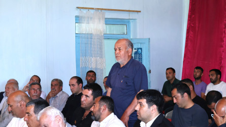 Göyçay Rayon İcra Hakimiyyətinin başçısı Orxan Mürsəlov Bəydövül kənd sakinləri ilə səyyar qəbul keçirib