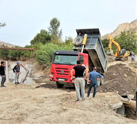 Göyçay rayonunun kəndlərində selin törətdiyi fəsadların aradan qaldırılması istiqamətində işlər davam edir