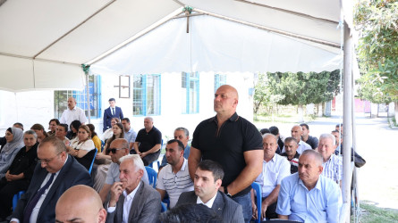 Göyçay Rayon İcra Hakimiyyətinin başçısı Orxan Mürsəlov rayonun Çayarxı kəndində səyyar qəbul keçirib