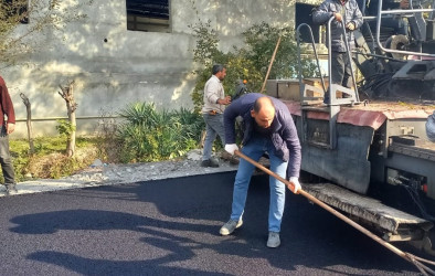 Göyçay rayonunda məhəllədaxili yollara və dalanlara asfalt örtüyü vurulur