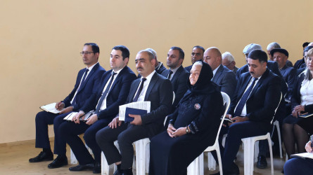 Göyçay Rayon İcra Hakimiyyətinin başçısı Orxan Mürsəlov Hacalıkənd kəndində səyyar qəbul keçirib