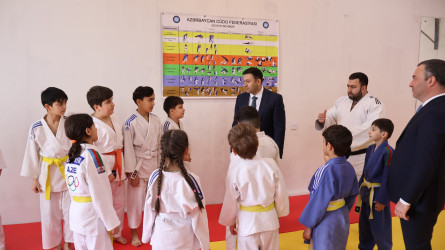 Rayon İcra Hakimiyyətinin başçısı Orxan Mürsəlov Göyçay Olimpiya İdman Kompleksində olub