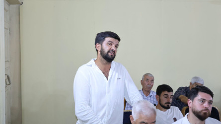 Göyçay Rayon İcra Hakimiyyətinin başçısı Orxan Mürsəlov Qızılağac kəndində səyyar qəbul keçirib