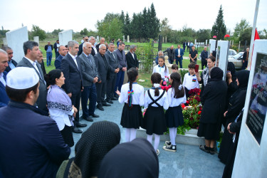 Göyçay rayonunun Ləkçılpaq kəndində Vətən müharibəsi şəhidi Elvin Məmmədovun üçüncü ildönümü məzarı önündə qeyd olundu