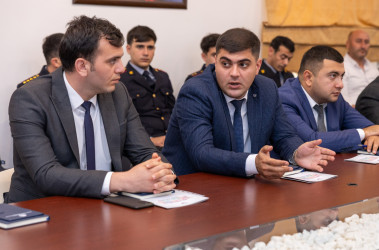 Göyçayda uşaq əməyinin istismarı və uşaqların insan alveri qurbanına çevrilməsinin qarşısının alınmasına dair tədbir keçirilib