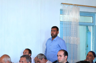 Göyçay Rayon İcra Hakimiyyətinin başçısı Orxan Mürsəlov Bəydövül kənd sakinləri ilə səyyar qəbul keçirib