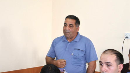 Göyçay Rayon İcra Hakimiyyətinin başçısı Orxan Mürsəlov Şıxbəy kəndində səyyar qəbul keçirib