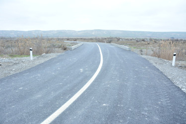 Göyçay rayonun Cırqurd kəndinin mərkəzi yolu əsaslı təmir olunub