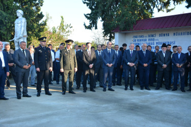 Rayon İcra Hakimiyyətinin başçısı Vətən müharibəsində şəhid olanların üçüncü ildönümü mərasimlərində iştirak edib