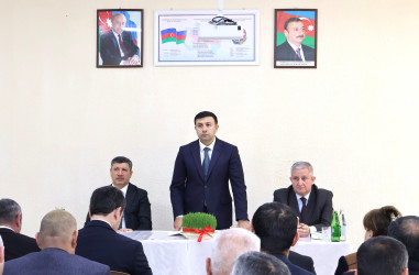 Rayon İcra Hakimiyyətinin başçısı Orxan Mürsəlov Alxasava kəndində səyyar qəbul keçirib