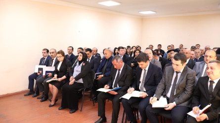 Göyçay Rayon İcra Hakimiyyətinin başçısı Orxan Mürsəlov Birinci Ərəbəcbirli kənd sakinləri ilə səyyar qəbul keçirib