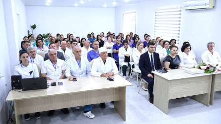 Rayon İcra Hakimiyyətinin başçısı Orxan Mürsəlov 17 İyun - Tibb İşçilərinin Peşə Bayramı Günü münasibətilə “Göyçay Rayon Mərkəzi Xəstəxanası” publik hüquqi şəxsin tibbi işçilərini təbrik edib
