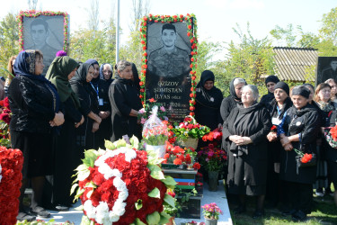 İcra Hakimiyyətinin başçısı şəhid Şəmistan Əzizovun üçüncü ildönümü mərasimində iştirak etdi