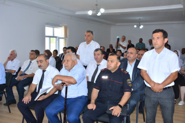 Rayonun Müskürlü kəndində vətəndaşlarla növbəti səyyar qəbul keçirilib