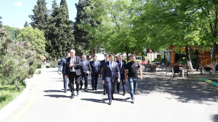 Rayon İcra Hakimiyyətinin başçısı Orxan Mürsəlov Əli Kərim adına şəhər parkına və Göyçay şəhər stadionuna baxış keçirib.