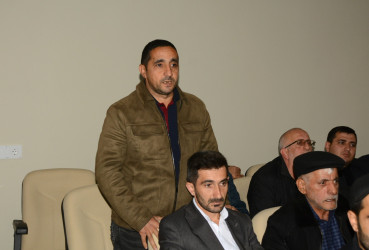 Rayon İcra Hakimiyyətinin başçısı Orxan Mürsəlov rayonun hüquq mühafizə orqanları, idarə, müəssisə və təşkilat rəhbərlərinin iştirakı ilə Qarabaqqal kənd sakinləri ilə səyyar qəbul keçirib