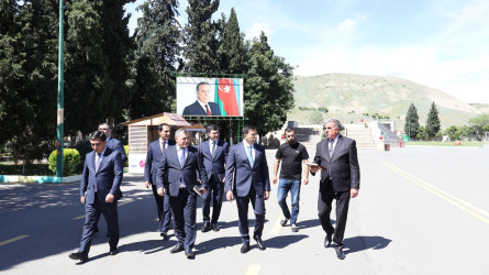 Rayon İcra Hakimiyyətinin başçısı Orxan Mürsəlov Əli Kərim adına şəhər parkına və Göyçay şəhər stadionuna baxış keçirib.