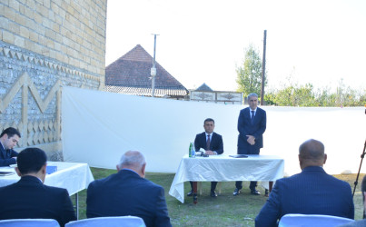 Göyçay rayonunun Cırqurd kəndində sakinlərlə növbəti səyyar qəbul keçirilib