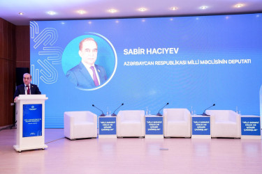 Dini Qurumlarla İş üzrə Dövlət Komitəsinin təşkilatçılığı ilə “Milli-mənəvi kimlik və müasir çağırışlar” mövzusunda Göyçay rayon Heydər Əliyev Mərkəzində regional konfrans təşkil olunub