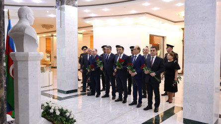 Göyçayda Müstəqil Azərbaycan dövlətinin qurucusu, görkəmli siyasi və dövlət xadimi, xalqımızın Ümummilli Lideri Heydər Əliyevin anadan olmasının 103-cü ildönümü qeyd olunub