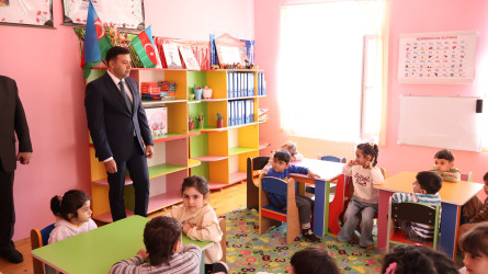 Rayon İcra Hakimiyyətinin başçısı Orxan Mürsəlov Qarabaqqal kənd uşaq bağçasında olub