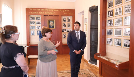 Göyçayda xalq şairi Rəsul Rzanın ev muzeyi ziyarət olunub