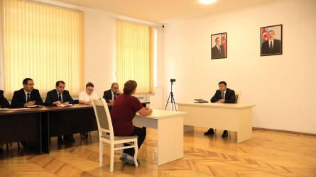 Göyçay Rayon İcra Hakimiyyətinin başçısı Orxan Mürsəlov rayonun idarə, müəssisə və təşkilat rəhbərlərinin iştirakı ilə növbəti vətəndaş qəbulu keçirib
