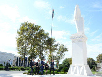 Göyçayda “Heydər Əliyev İli” çərçivəsində “Tarix yazan əbədiyaşar lider” mövsuzunda dəyirmi masa keçirilib