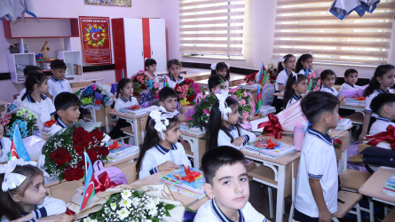 Göyçay Rayon İcra Hakimiyyətinin başçısı Orxan Mürsəlov “Bilik Günü” münasibətilə şəhərin 1, 3 və 4 nömrəli tam orta məktəblərində olub, müəllim və şagirdlərlə görüşərək onlara yeni tədris ilində uğurlar arzulayıb.
