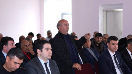 Göyçay Rayon İcra Hakimiyyətinin başçısı Orxan Mürsəlov Şahsoltanlı kəndində səyyar qəbul keçirib
