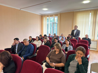 Milli Məclisin deputatı və bələdiyyə sədri Ulaşlı Şıxlı kəndində sakinlərlə görüş keçirib