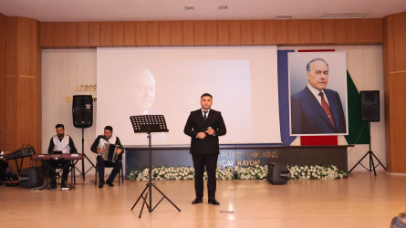 Göyçayda Müstəqil Azərbaycan dövlətinin qurucusu, görkəmli siyasi və dövlət xadimi, xalqımızın Ümummilli Lideri Heydər Əliyevin anadan olmasının 103-cü ildönümü qeyd olunub