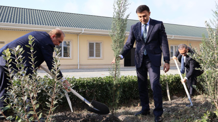 Dini Qurumlarla İş üzrə Dövlət Komitəsinin təşkilatçılığı ilə “Milli-mənəvi kimlik və müasir çağırışlar” mövzusunda Göyçay rayon Heydər Əliyev Mərkəzində regional konfrans təşkil olunub